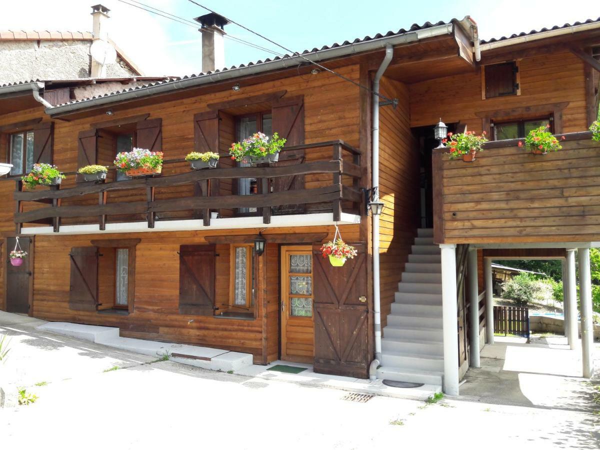 Au Chalet D'Anna Saint-Rambert-en-Bugey Exteriör bild